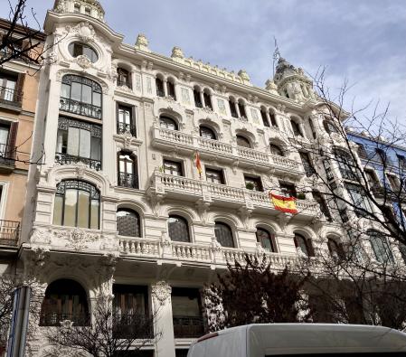 Edificio de la Compañía Colonial (1908). Miguel y Pedro Mathet. Calle Mayor 16 y 18