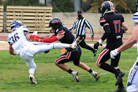 Choque entre ambos equipos.