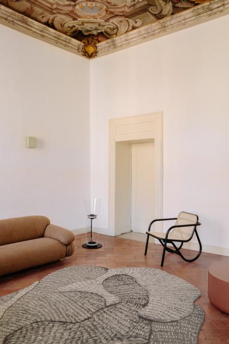 reivindica el universo de los insectos en sus diseños (Lola Hale)