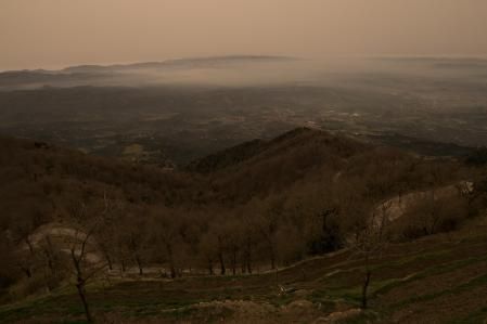 Amanece con calima, polvo en suspensión sahariano desde el Santuari de Bellmunt.