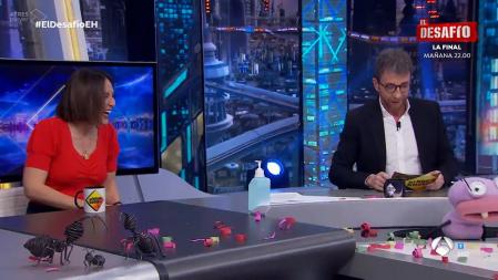 Las hormigas quisieron saber si gracias a su marquesado, Tamara tiene preferencia en los restaurantes