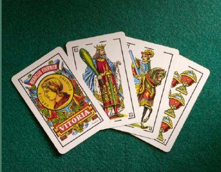 Una baraja de cartas de Heraclio Fournier.