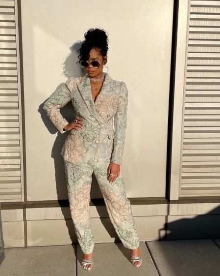 H.E.R para los Critic Choice Awards