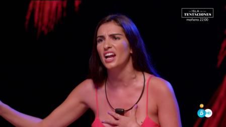 'La Isla de las Tentaciones 3': El encontronzado entre Stefy y Marina en la hoguera