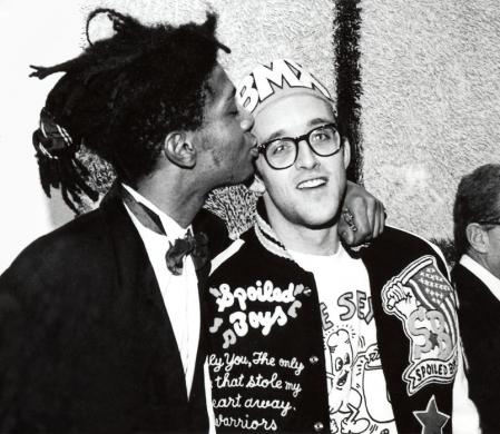 Keith Haring y Jean-Michel Basquiat, en la inauguración de una exposición de Julian Schnabel en el Whitney Museum of American Art de New York, en1987