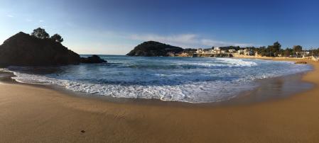 Panorámica de la cala de La Fosca.