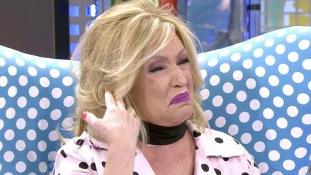 Lydia Lozano, rota de dolor por la muerte de su hermano.