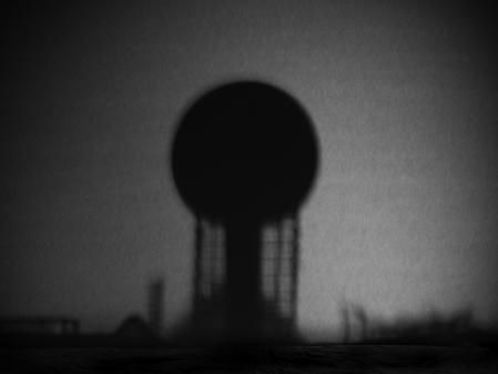 Fotografía de Rosselló y Guillumet de la serie 'La vista renuncia' que se exhiben en el Museu Cal Gerrer de sant Cugat