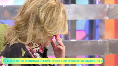 'Sálvame': Lydia Lozano rompe a llorar tras escuchar el testimonio de Paz Padilla