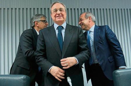 Rueda de prensa de Florentino Pérez -giovanni castelluci- Marcelino Fernández En rueda de prensa para explicar la compra de Abertis