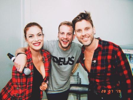 Geno, junto a Álex Casademunt y Javián en uno de sus últimos conciertos.