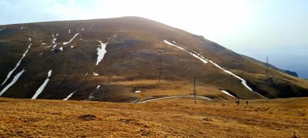 Ascensión dejando La Molina atrás.
