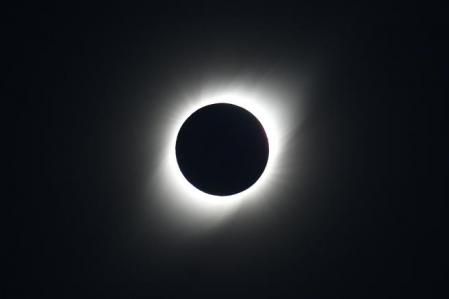 Total solar eclipse in South America 02 July 2019, Chile, Incahuasi: The sun is covered by the moon during a total solar eclipse. Numerous people in Chile observed how the moon slowly moved in front of the sun. Photo: Leonardo Rubilar/Agencia Uno/dpa 02/07/2019 ONLY FOR USE IN SPAIN