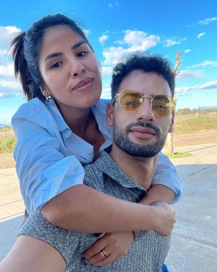 Isa Pantoja y Asraf han tenido que posponer los preparativos de su boda.