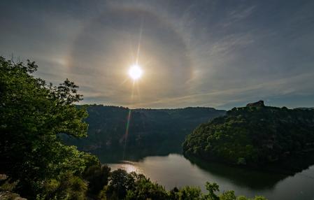 Halo solar con parhelio en el Meandro de Sant Pere de Casserres.