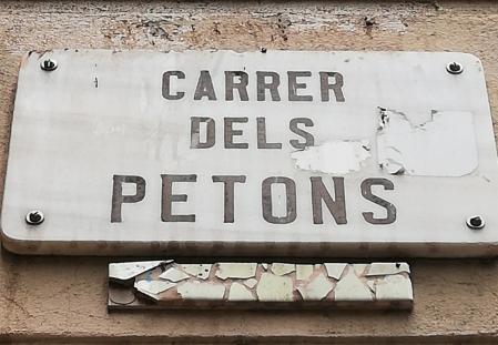 La callle dels Petons.