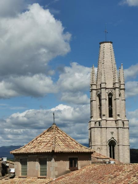 Decoración junto a la Catedral en 'Girona, Temps de Flors'.