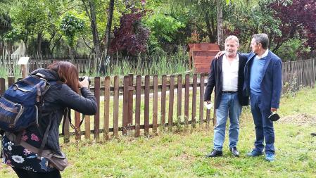 En los jardines de la escuela