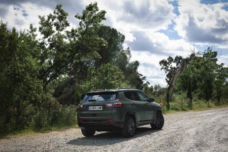Entre las diferentes versiones del Jeep Compass se incluyen variantes con tracción delantera o a las cuatro ruedas&nbsp;