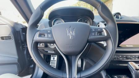 Interior Maserati Ghibli Hybrid