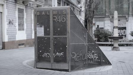 En la Plaza de Balmis se haya uno de los refugios restaurados que se puede visitar.