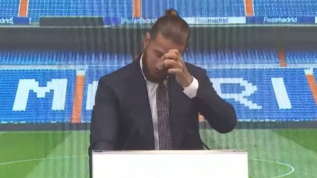 El acto de homenaje ha arrancado con la emisión de un vídeo con los mejores momentos de la etapa de Sergio Ramos en el Real Madrid