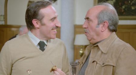 El industrial catalán encarnado por 'Saza' habla con el ministro interpretado por Antonio Ferrandis