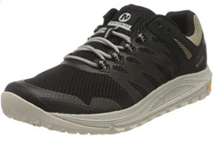 Zapatillas de senderismo Merrell.