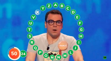 Pablo Díaz, con cara de hiperventilación, a una palabra del bote de 'Pasapalabra'