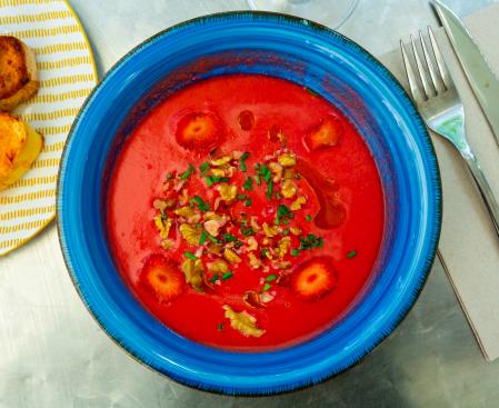 Salmorejo con fresa