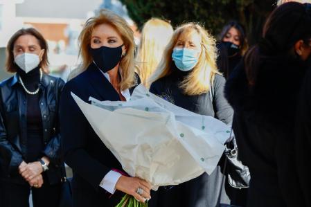 Norma Duval, durante el entierro de su madre, el pasado 28 de mayo.