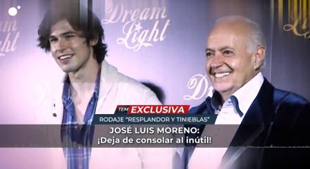 Al productor se le escucha visiblemente enfadado.