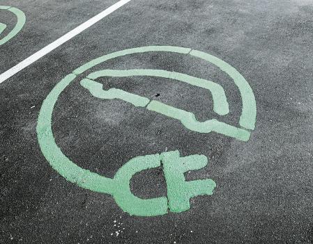 Esta situación impacta directamente en las políticas que está realizando el Gobierno para incentivar la descarbonización de la movilidad