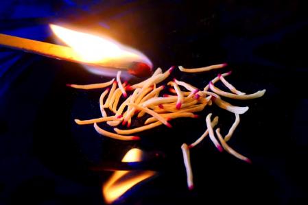 Cerillas o estambres.