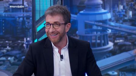 Pablo Motos recibe con sorpresa la propuesta de María Hervás de tatuarle en directo en 'El hormiguero'