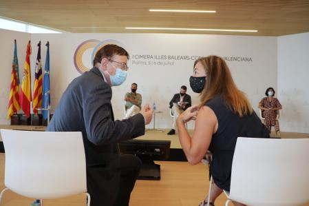 Ximo Puig y Francina Armengol durante los debtes