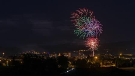 Fuegos artificiales en el fin de fiesta mayor en Vic.