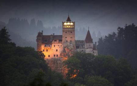 Castillo de Bran, al anochecer