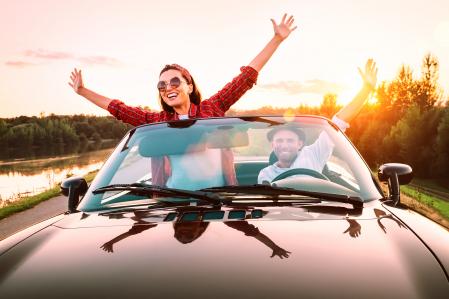 Consulta los mejores coches y motos para alquilar estas vacaciones de verano y al mejor precio