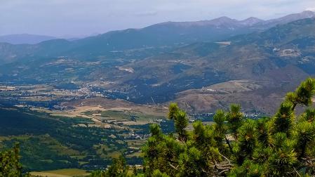 Vistas de las montañas desde las alturas.