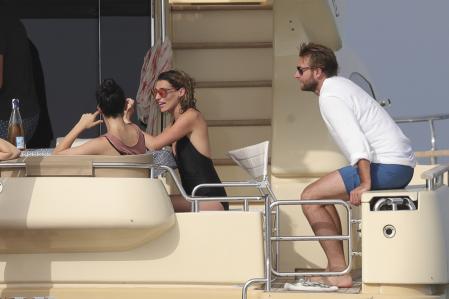 Eugenia Osborne y Juan Melgarejo durante unas vacaciones en en Ibiza