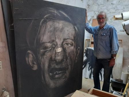 El pintor en su estudio de Montoliu de Segarra.