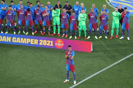 Busquets en su primer discurso como capitán del Barça