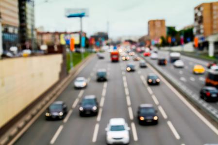 Circular con las luces encendidas durante el día no es obligatorio, salvo en determinadas circunstancias&nbsp;