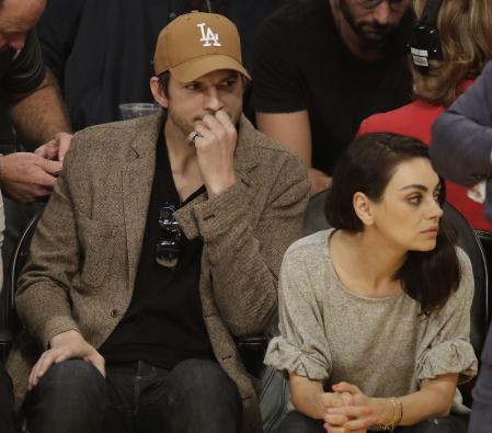 Ashton Kutcher y Mila Kunis en Los Ángeles