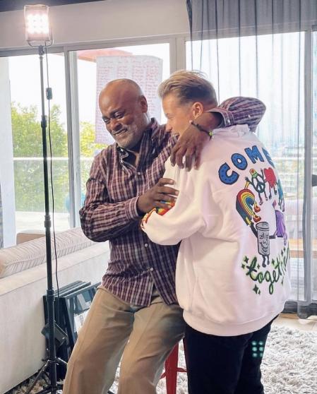 Richard Hutchins junto a Charlie “Rocket” Jabaley