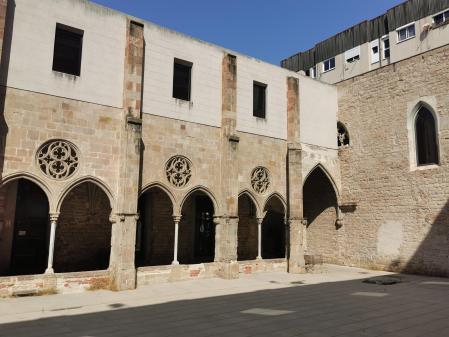 El edificio actualmente está en uso