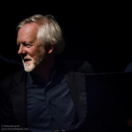 El pianista lleva desde los 18 años actuando en los clubs de Barcelona.