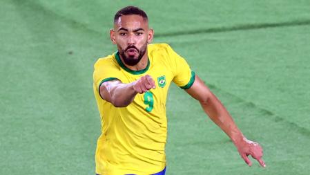 Tokyo 2020 Olympics - Soccer Football - Men - Gold medal match - Brazil v Spain - International Stadium Yokohama, Yokohama, Japan - August 7, 2021. Matheus Cunha of Brazil celebrates scoring their first goal. REUTERS/Stoyan Nenov