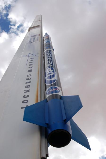 Celestis, una empresa estadounidense, utiliza cohetes para enviar restos humanos al espacio.